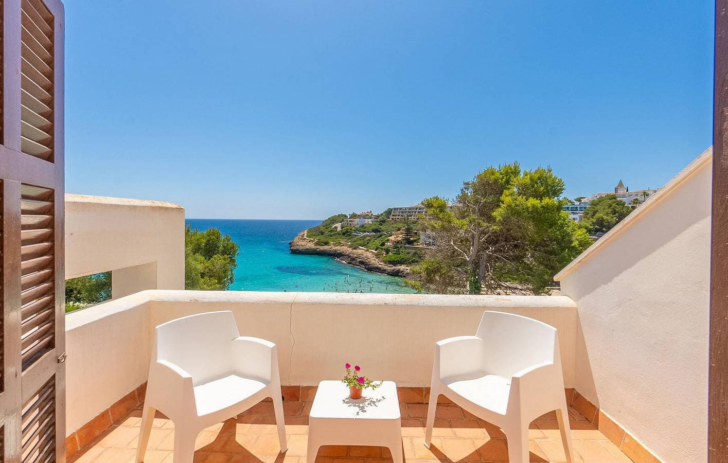 Foto 13 von 37: Luxus-Apartment mit Meerblick & Pool, 400m zum Strand Cala Anguila