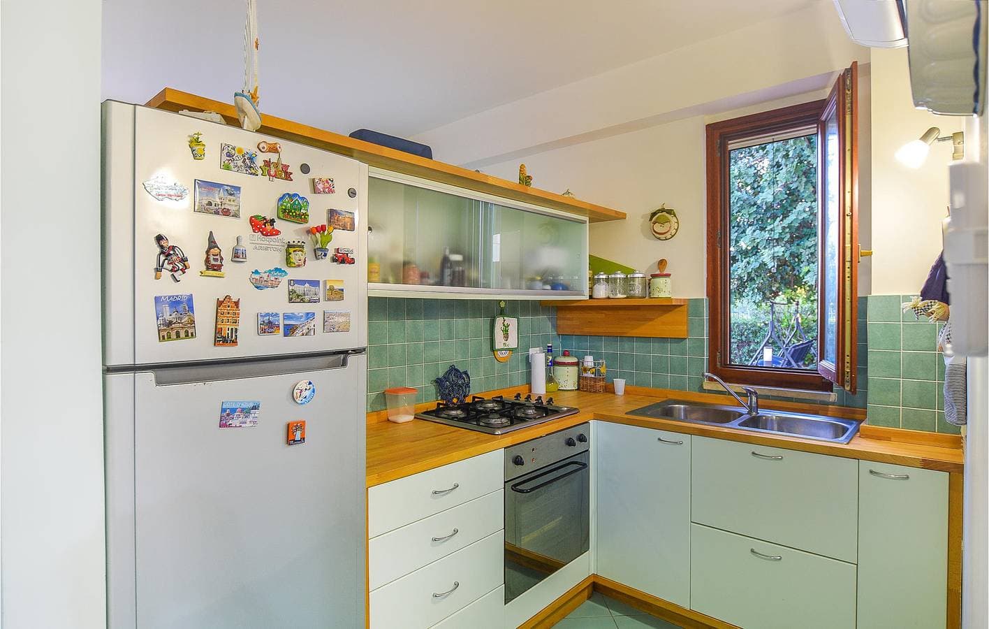 Foto 5 von 18: Appartement mit Meerblick, Parkplatz und Küche