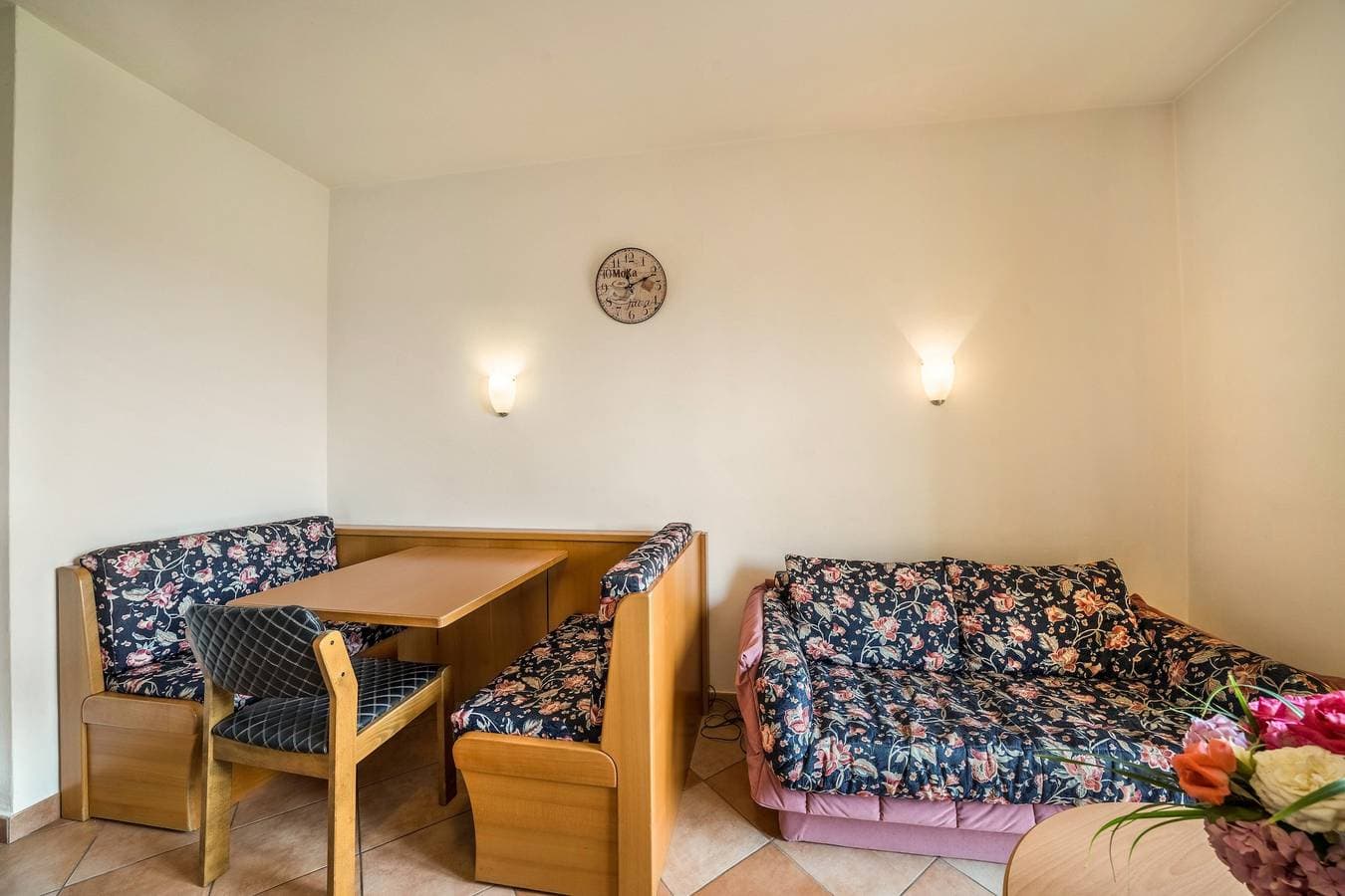 Foto 13 von 26: Ferienwohnung "Weinsepphof 2" mit Bergblick, Pool, WLAN, Garten & Balkon