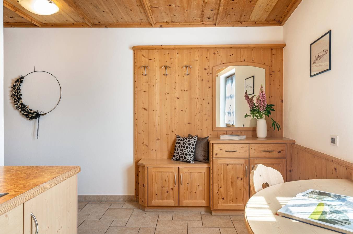 Foto 10 von 27: Ferienwohnung "Schreiberhof Panorama" mit Bergblick, Gemeinschaftsgarten und WLAN