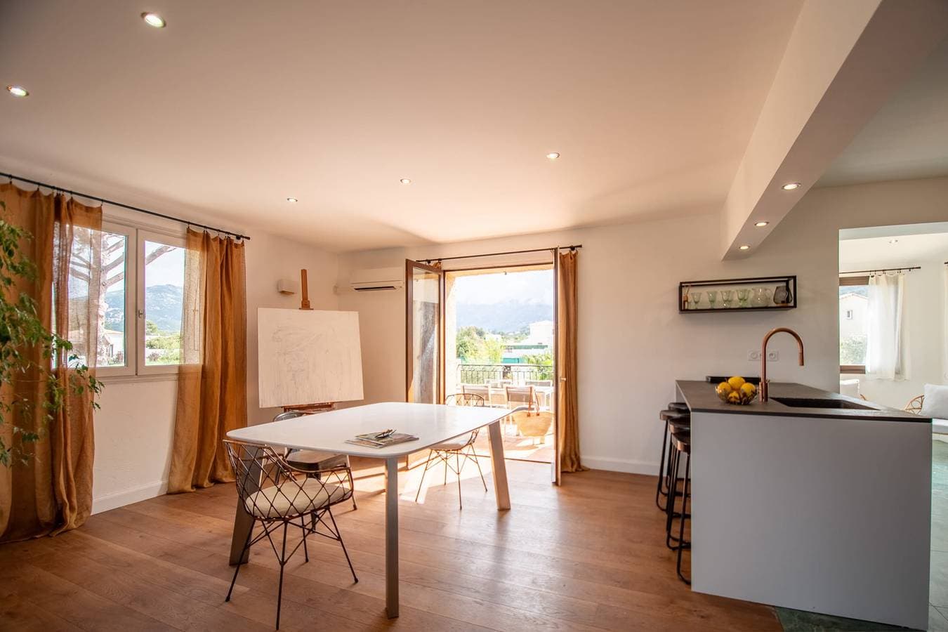 Foto 3 von 29: Ferienwohnung für 4 Personen mit Pool