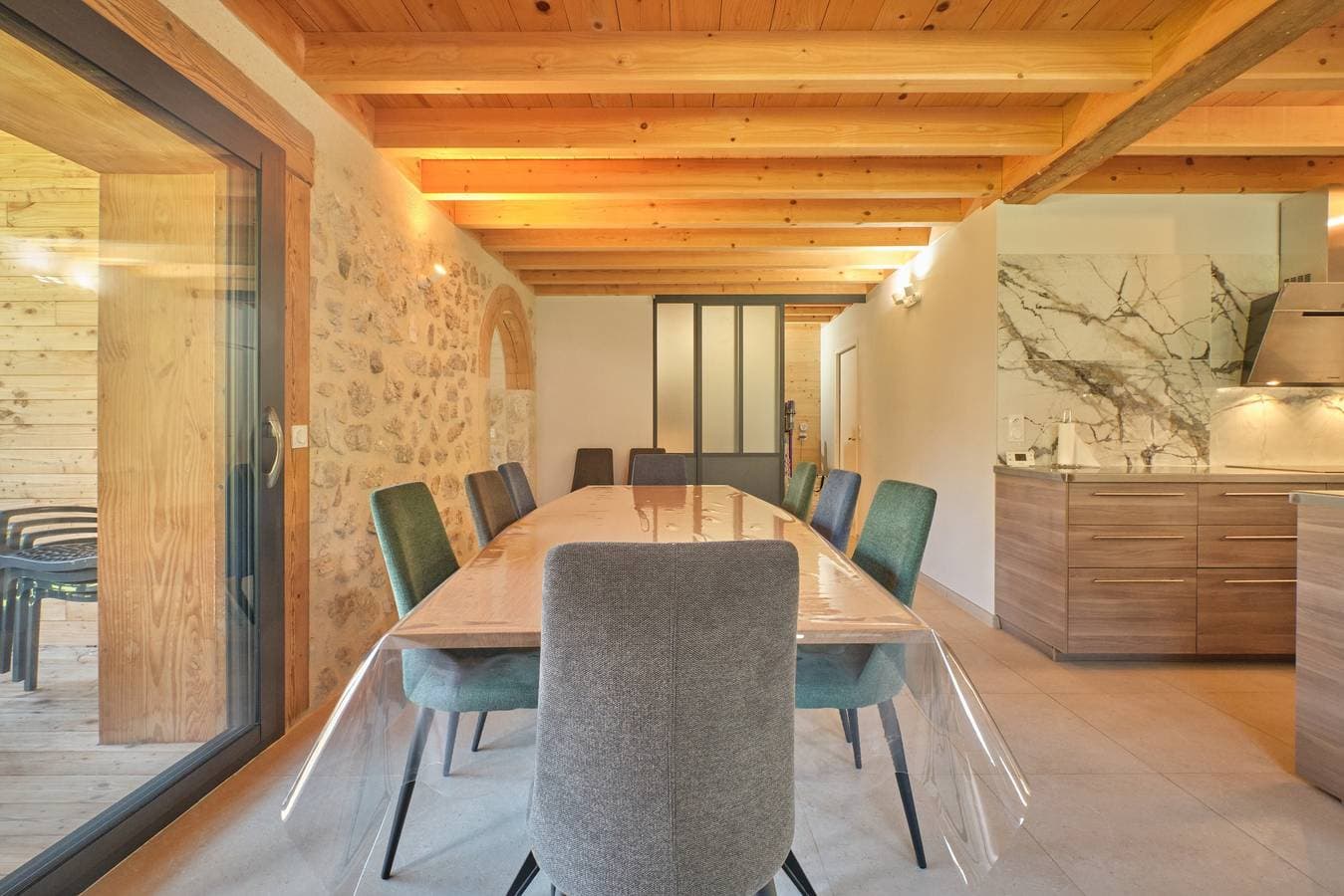 Foto 11 von 39: Chalet 'Les 3 Som' mit Bergblick, privater Terrasse und Wi-Fi
