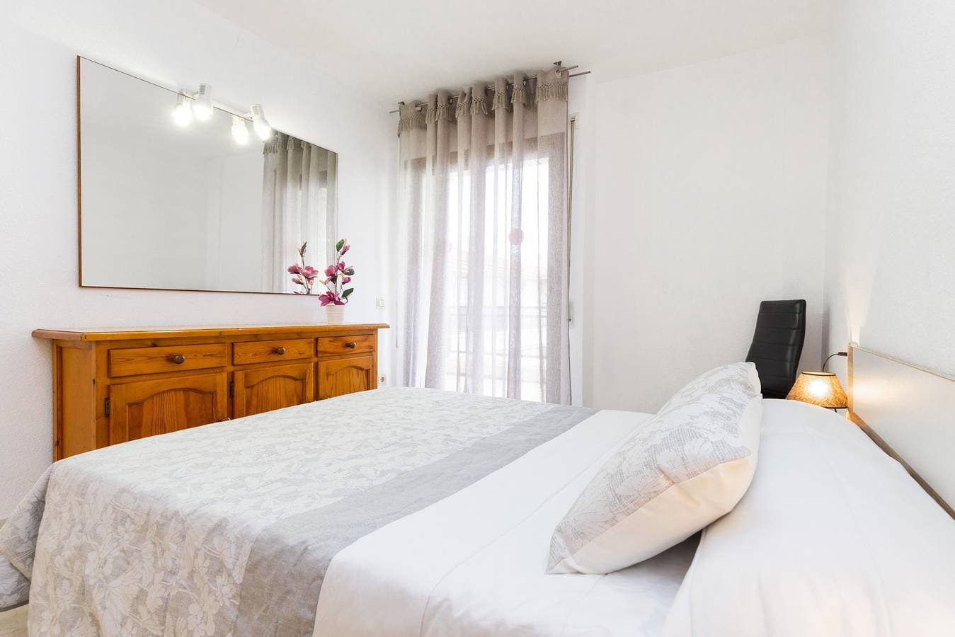Foto 11 von 34: Ferienwohnung für 4 Personen mit Terrasse