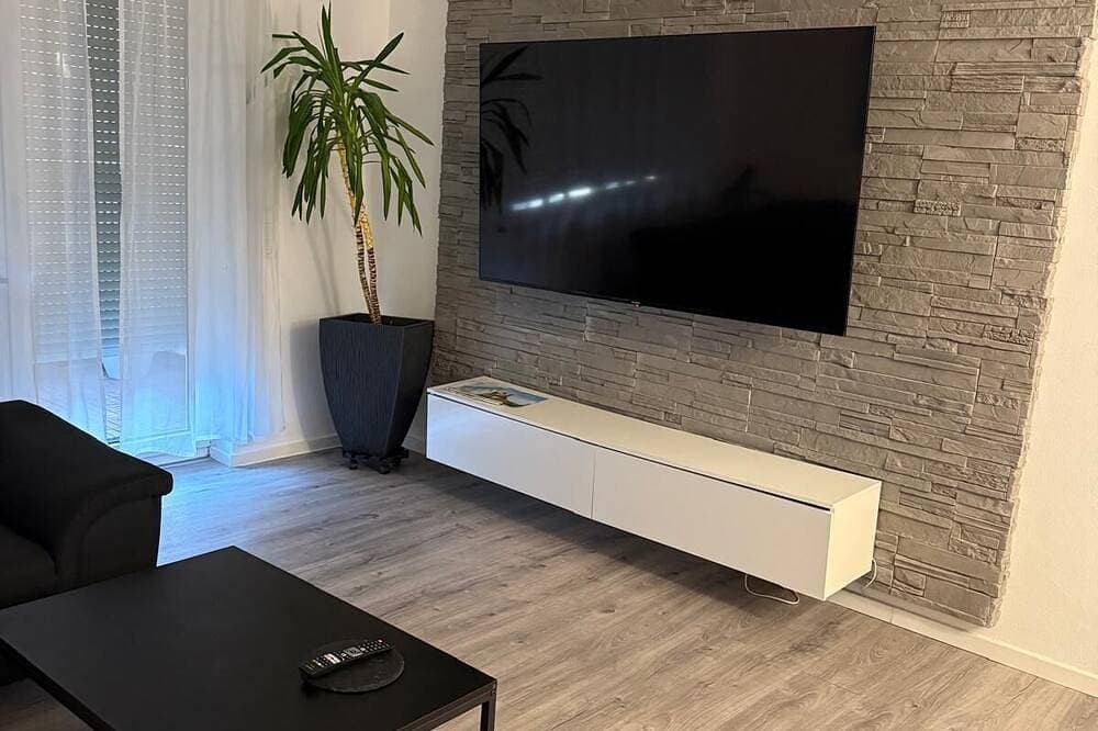 Foto 10 von 25: Luxuriöse 3-Zimmer-Wohnung für 2–7 Gäste – Modern, großer Balkon & Stellplatz