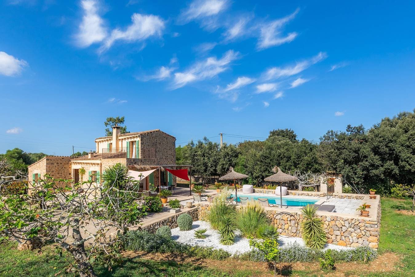 Foto 4 von 27: Ferienhaus Son Frare mit Bergblick, WLAN, Garten, Pool, Balkon und Terrassen; Parkplätze vorhanden
