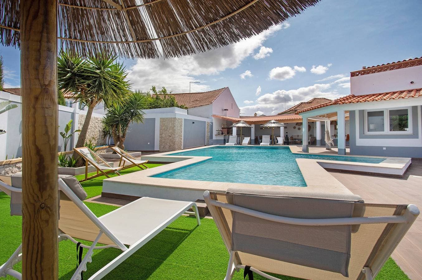 Foto 2 von 34: Ferienhaus 'Vila River Sublime' mit privatem Pool, WLAN und Klimaanlage