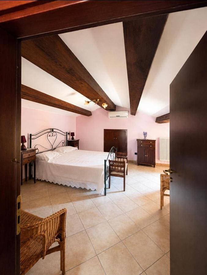 Foto 5 von 6: Double Room