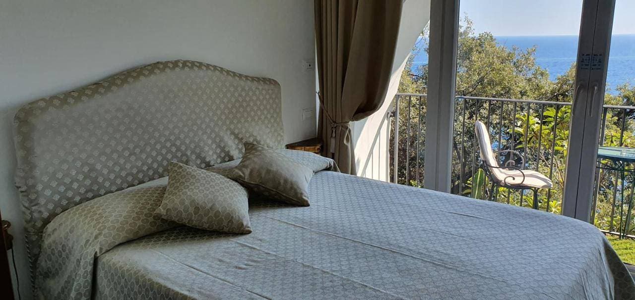 Foto 6 von 11: Superior Double Room with Balcony and Partial Sea View