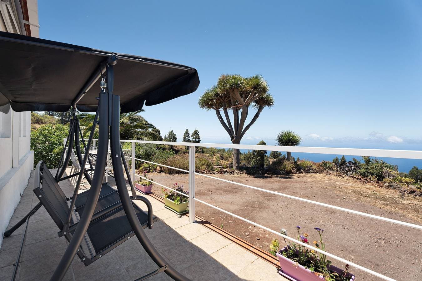 Foto 9 von 42: Ferienhaus "Rodri" mit Meerblick, 2 privaten Terrassen, Whirlpool und WLAN