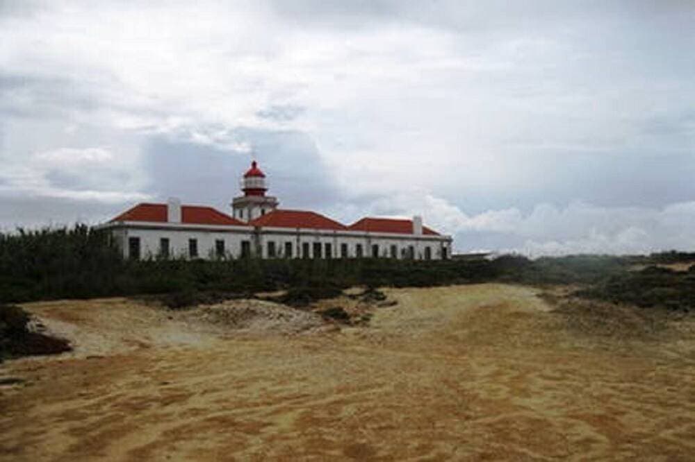 Foto 10 von 18: Haus in der Nähe von Praia do Cavaleiro