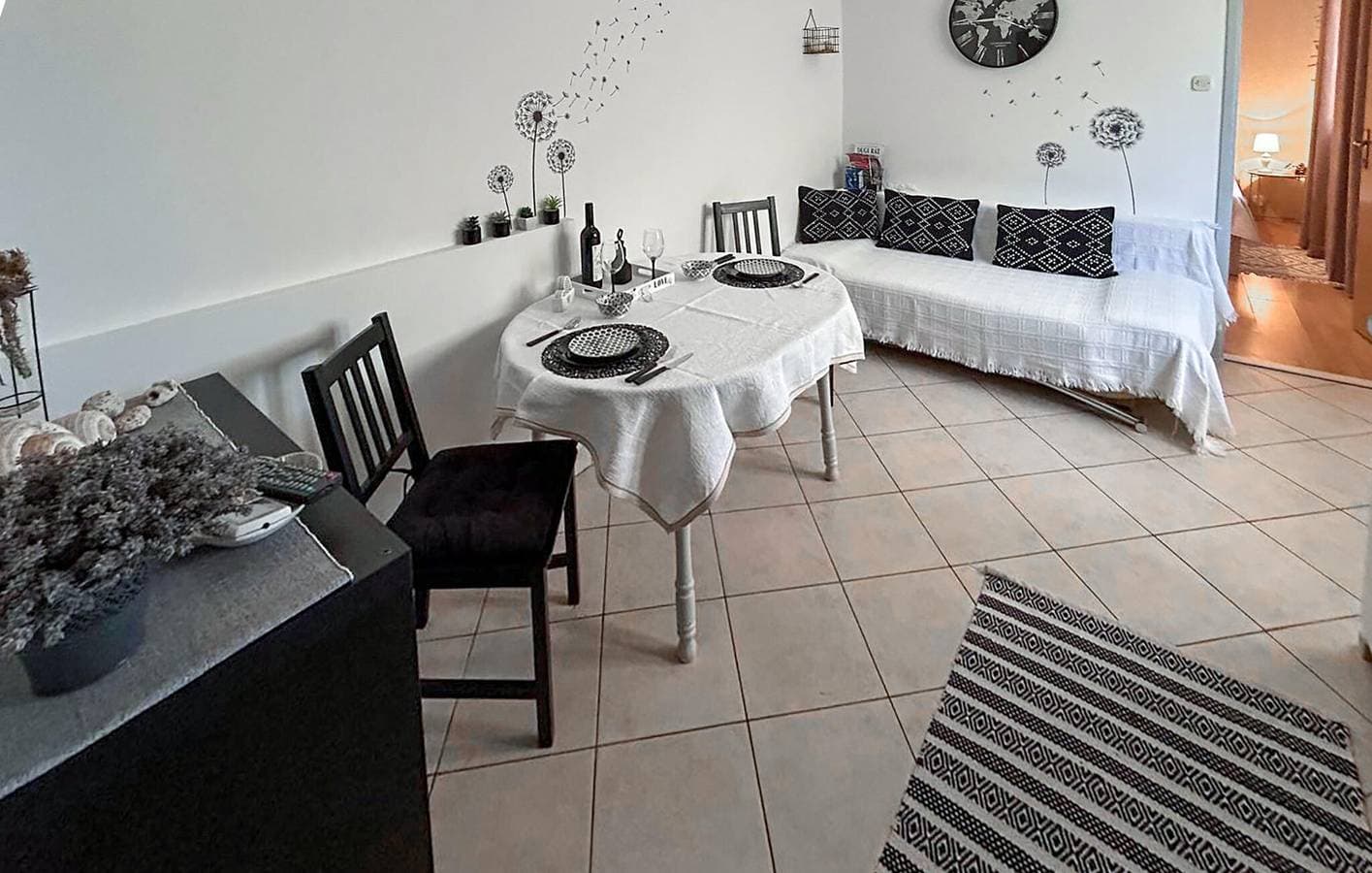 Foto 3 von 18: Gemütliche Ferienwohnung mit Terrasse, WLAN und Parkplatz, 900 m vom Strand entfernt