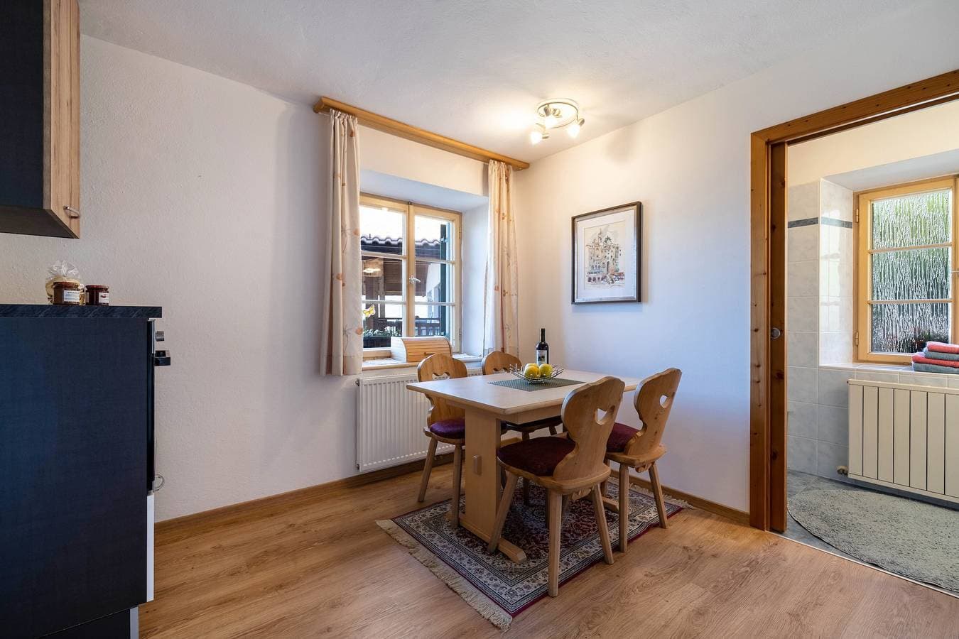 Foto 11 von 25: Ferienwohnung Brunjaunhof mit Bergblick, privater Terrasse und Gemeinschaftsgarten