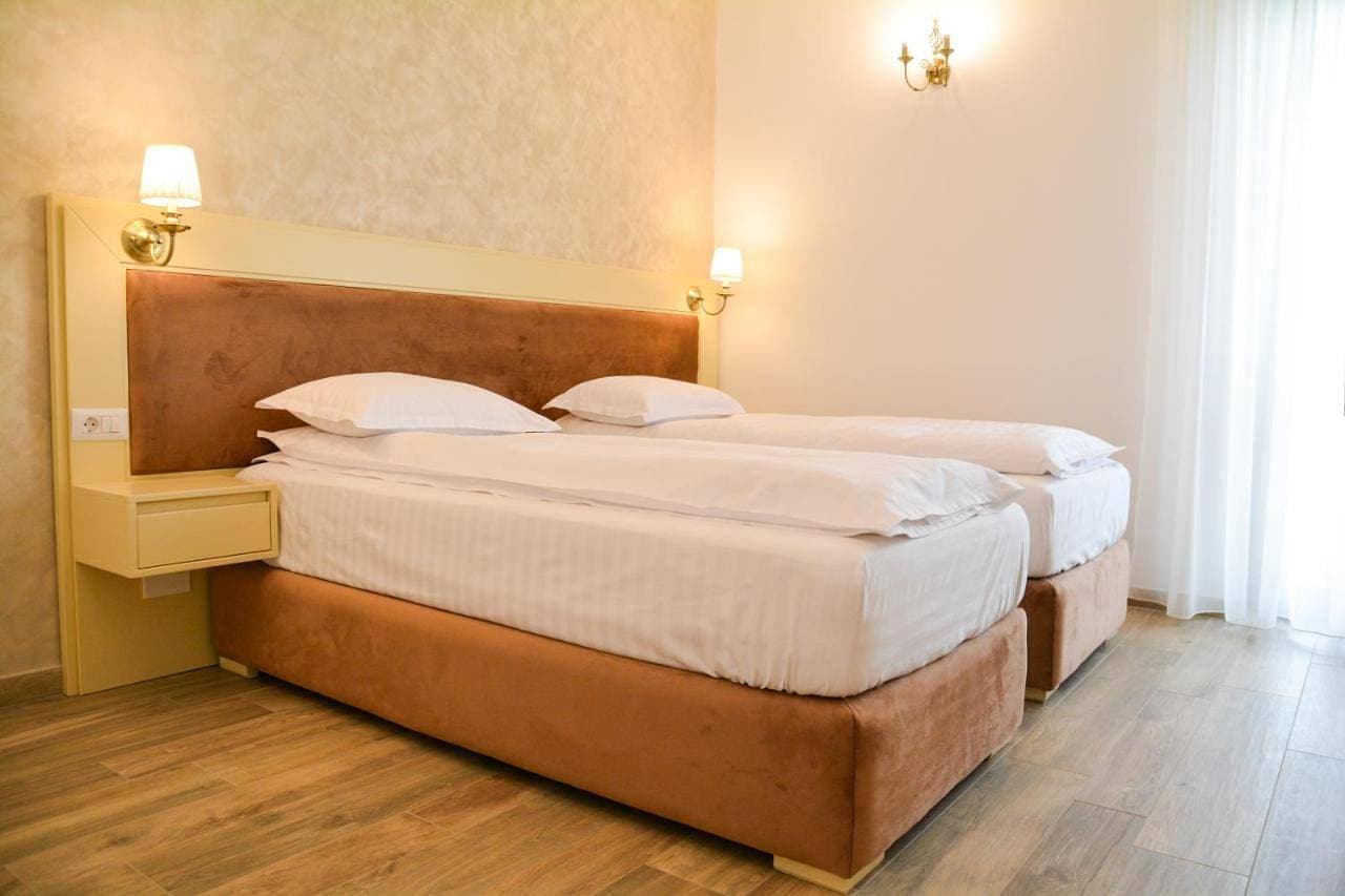 Foto 7 von 14: Double Room with Private Bathroom