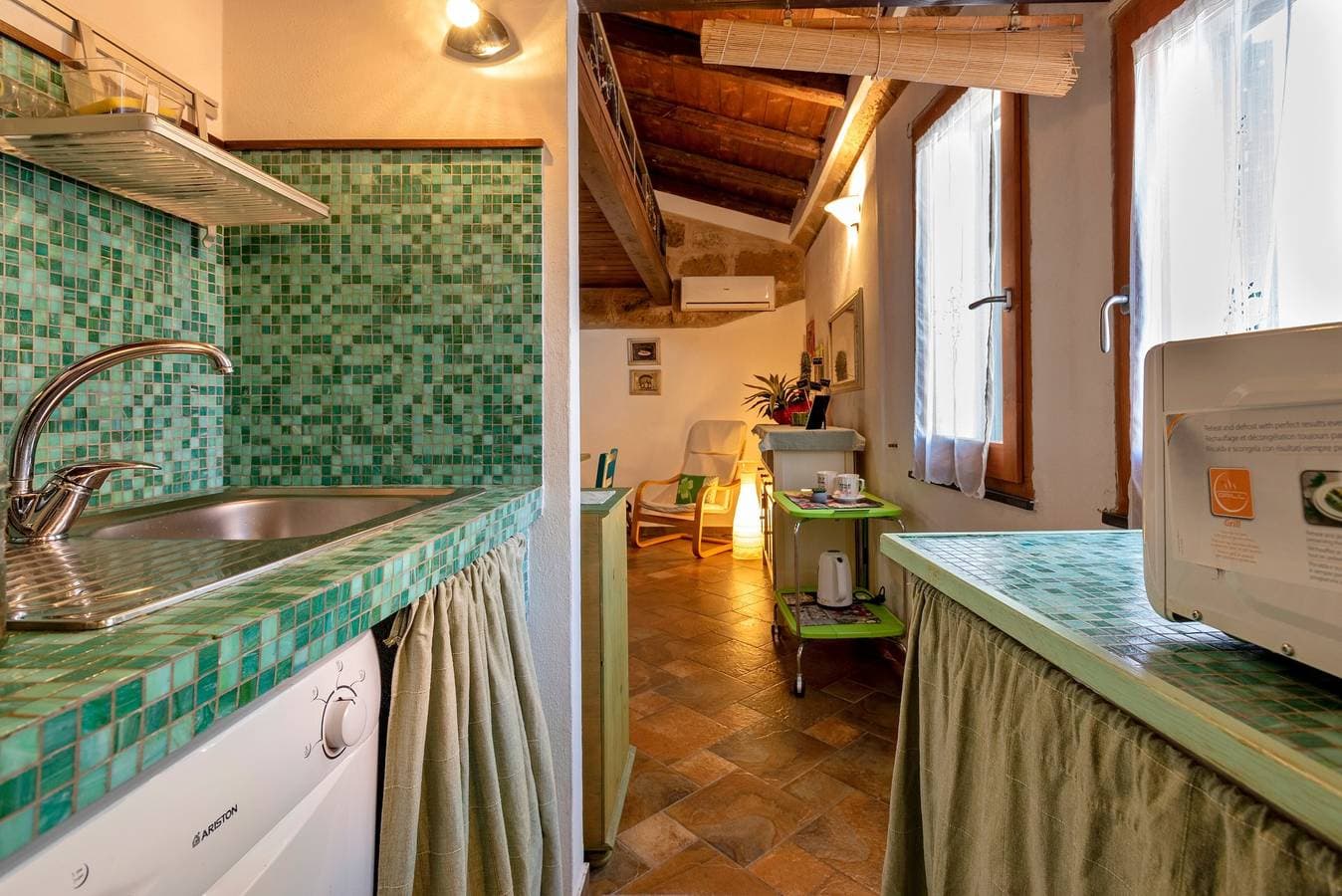 Foto 9 von 31: Topaz in Old Town!  Romantic  near the sea! Alghero smart country style! Wi-Fi
