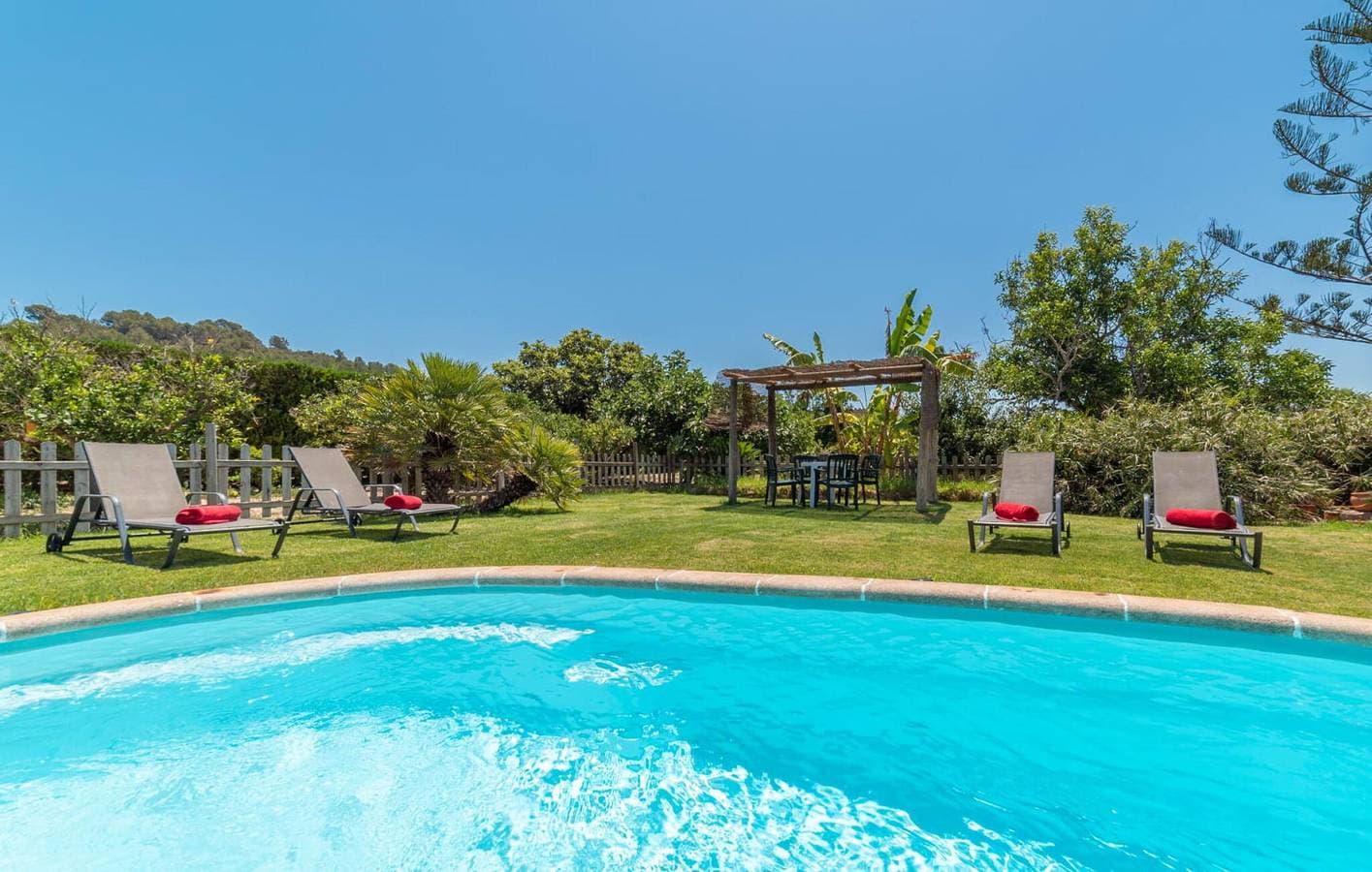 Foto 11 von 37: Palm Oasis Rückzugsort: Pool, WiFi, Küche, Nähe zum Strand & Stadt
