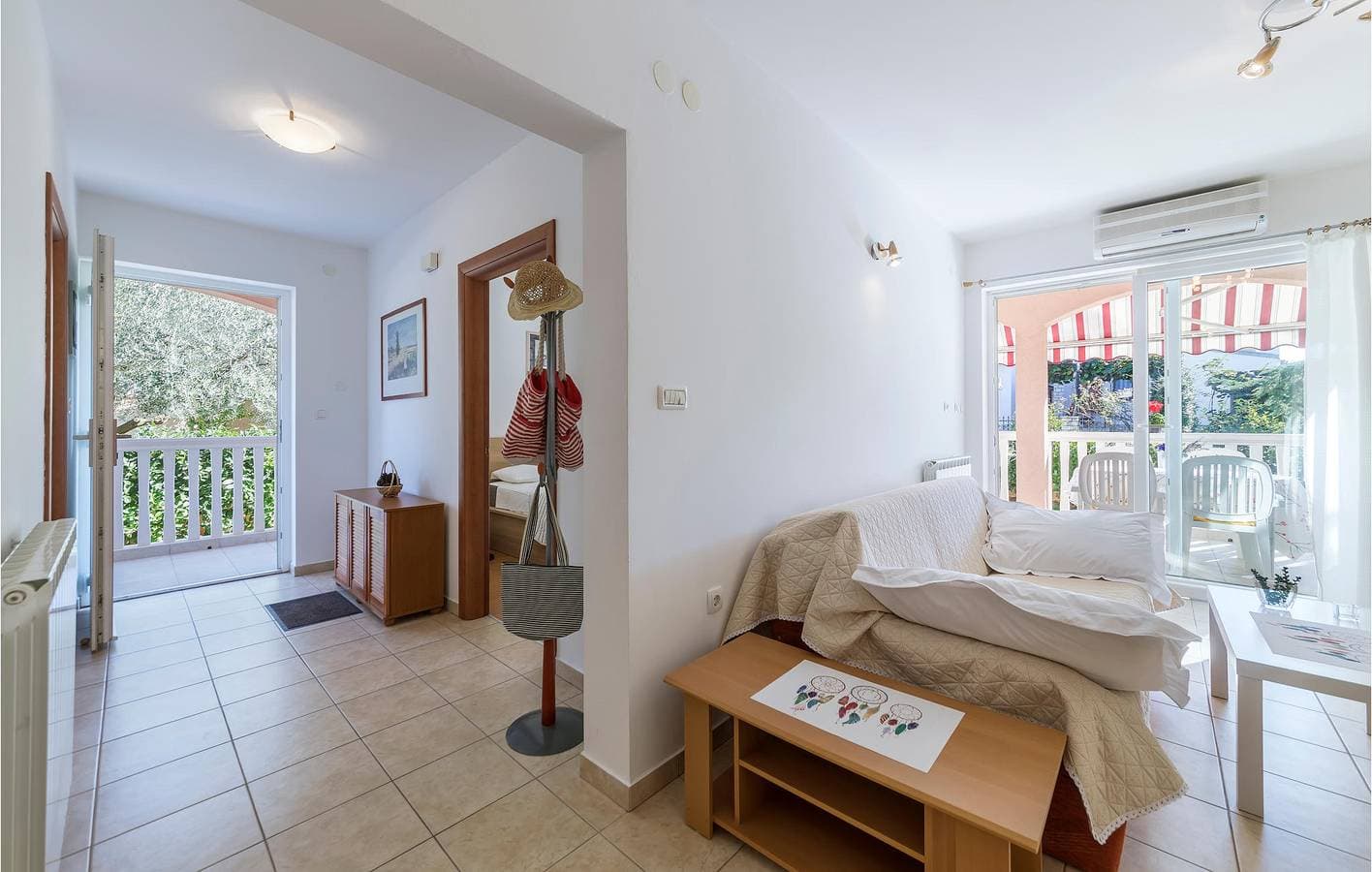 Foto 7 von 20: Gemütliche Ferienwohnung mit WLAN, Parkplatz und Terrasse – 1,5 km vom Strand von Fažana entfernt