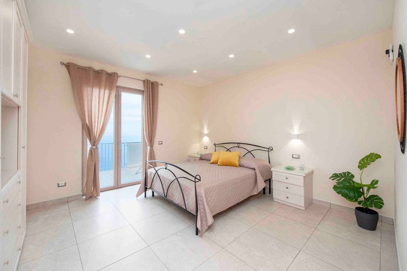 Foto 4 von 40: Coastal Escape – Villa mit Panorama-Terrasse an der Amalfiküste