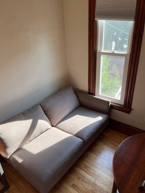 Foto 9 von 17: Die Studio Suite im zweiten Stock liegt im Herzen von Marquette, nur wenige Schritte von der Innenstadt entfernt