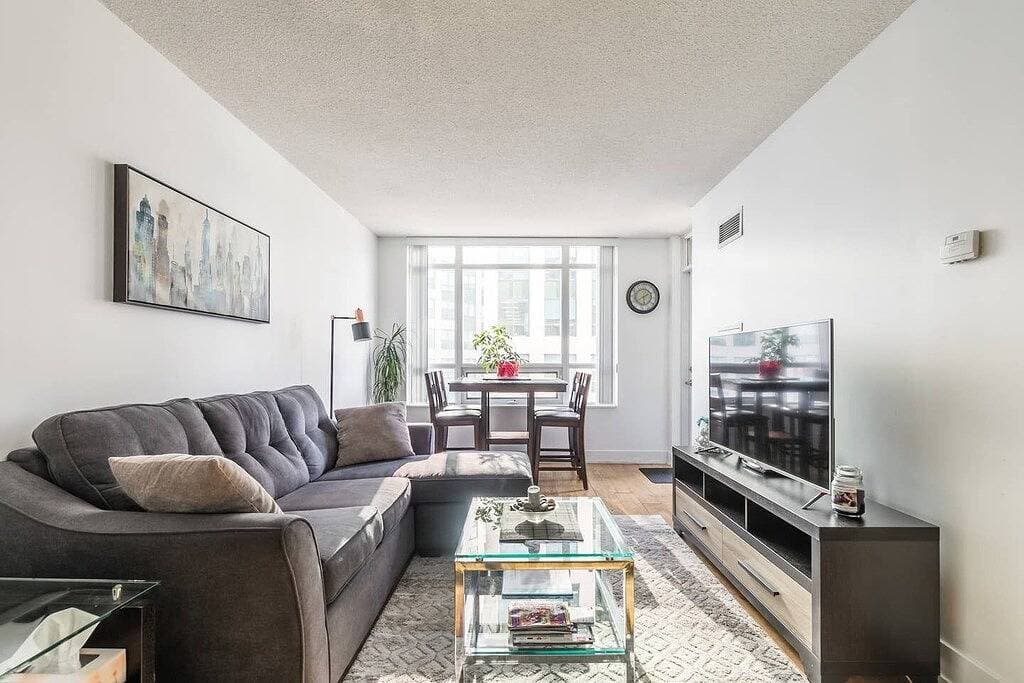 Foto 12 von 20: Sparkling Clean Large 1 Br Juwel im Herzen der Innenstadt von Toronto