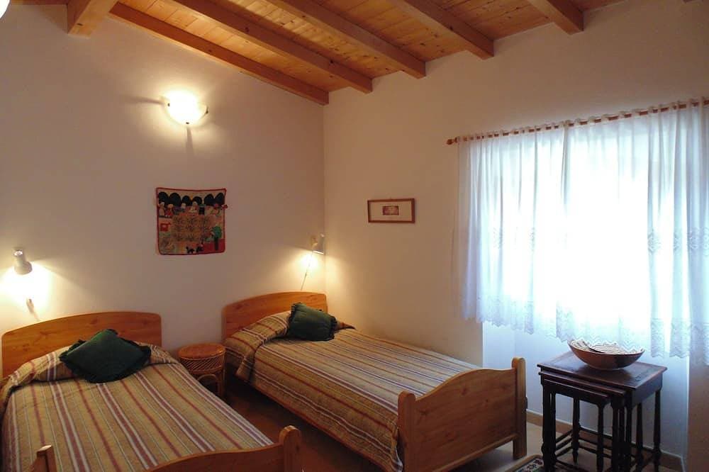 Foto 2 von 22: Villa in Relíquias, Alentejo mit Pool und Blick auf die Berge