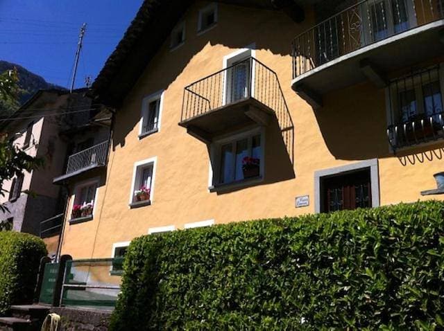 Foto 3 von 10: Three-Bedroom House
