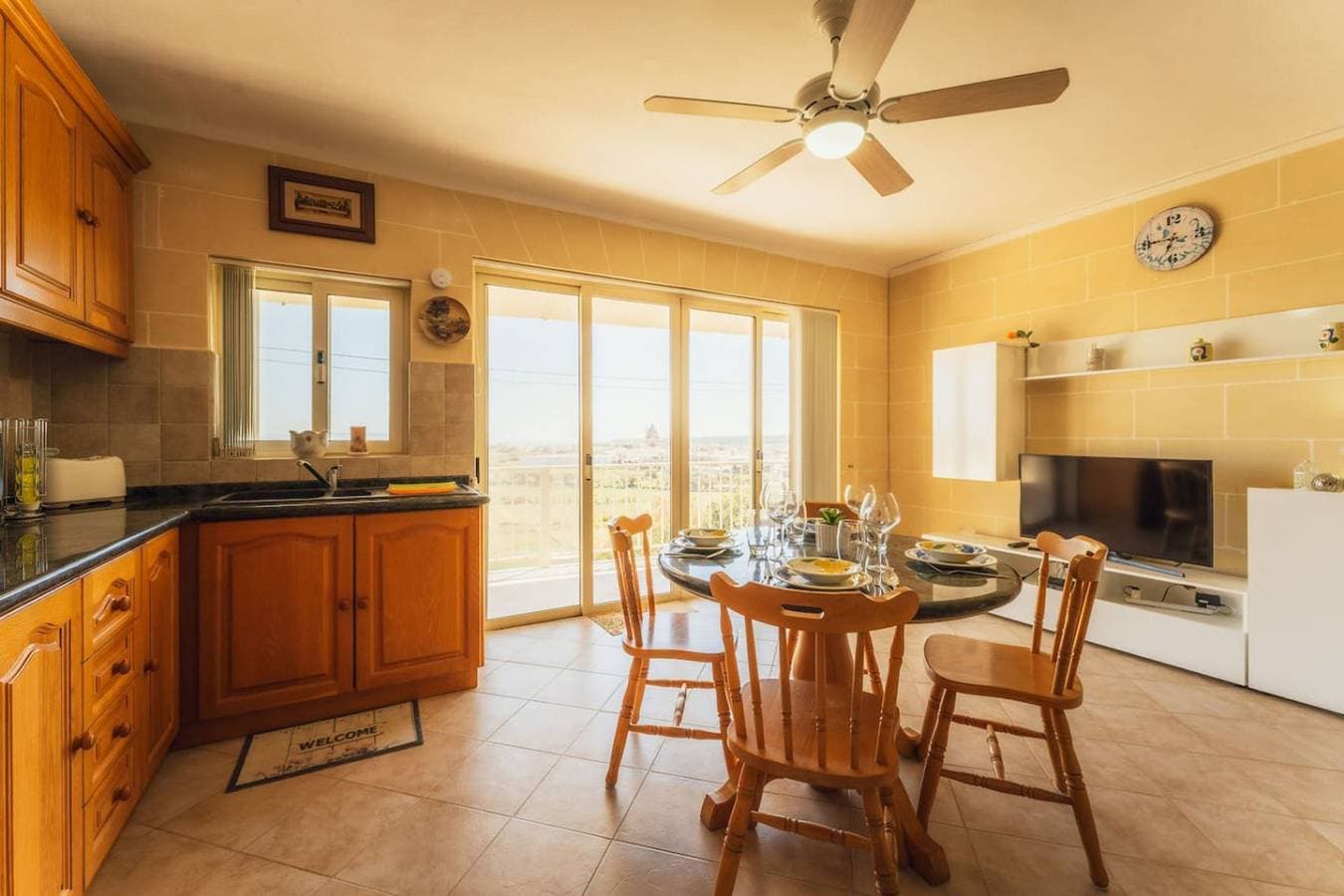 Foto 3 von 29: Ferienwohnung für 2 Personen mit Balkon