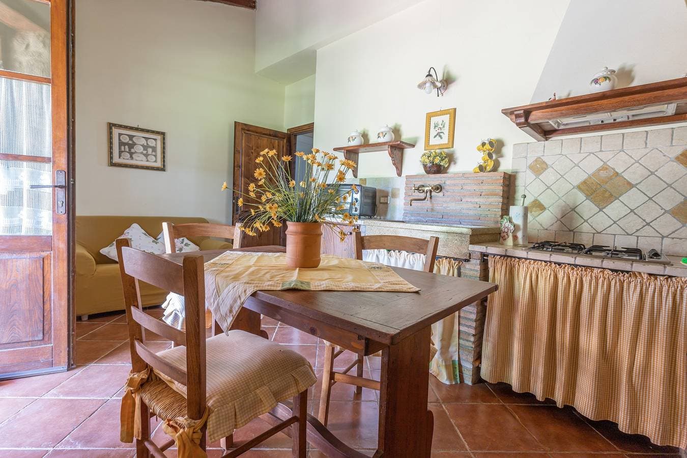 Foto 9 von 21: Ferienwohnung Olivo mit Terrasse, Gemeinschaftspool und WLAN