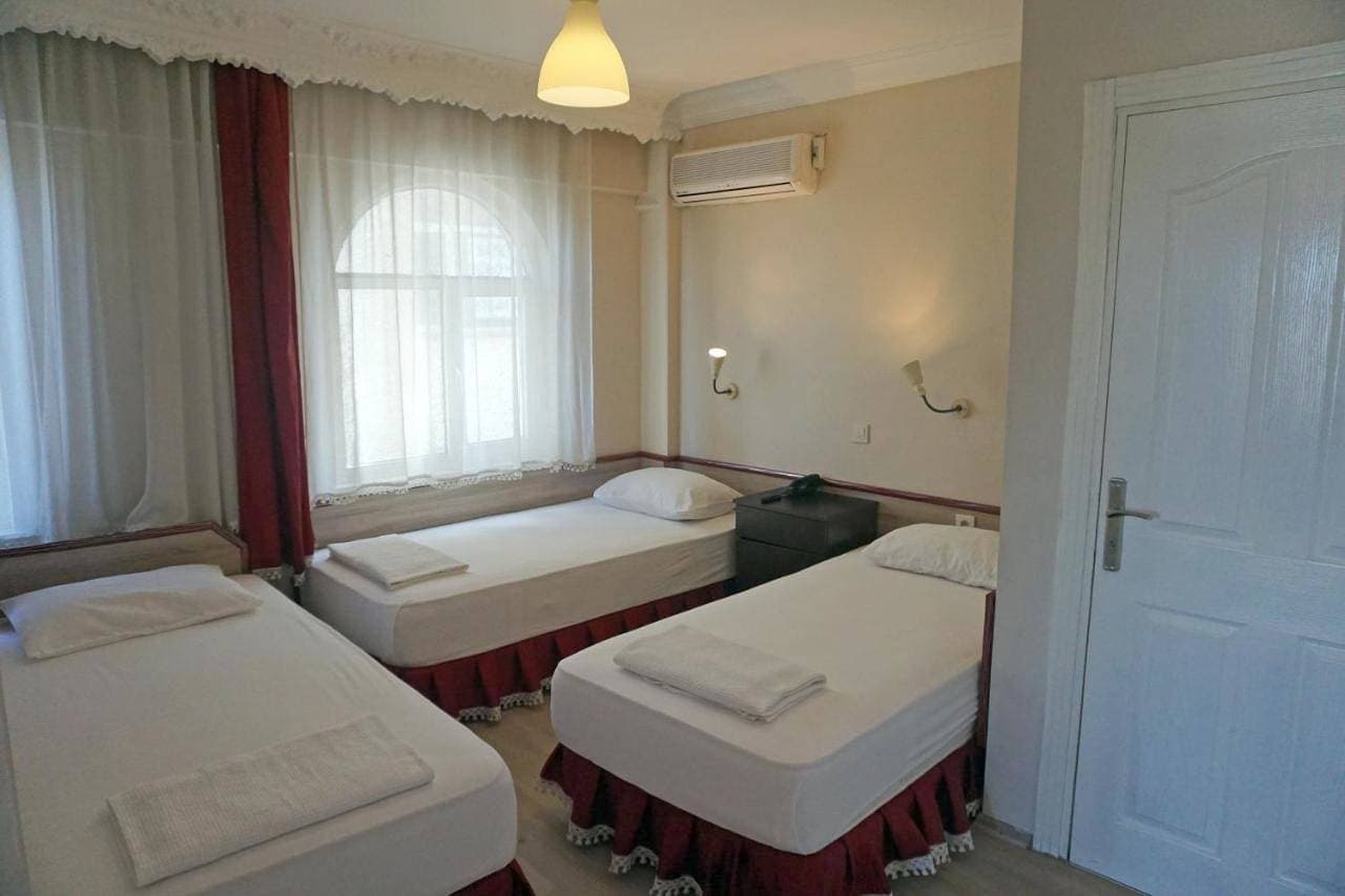 Foto 3 von 12: Boss Hotel
