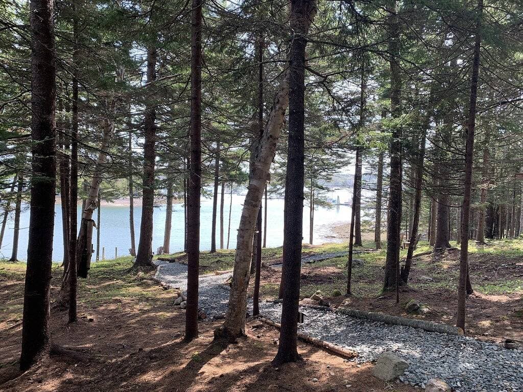 Foto 12 von 45: Driftwood Cottage-on the shore overlooking BassHbr 󰀃