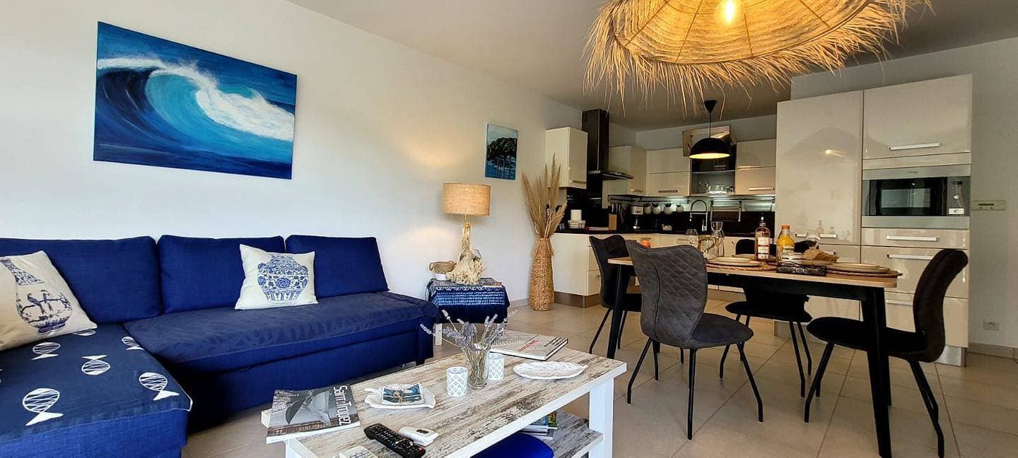 Foto 9 von 31: 4-Sterne Ferienwohnung direkt am Strand mit Meerblick und Pool - in Toplage