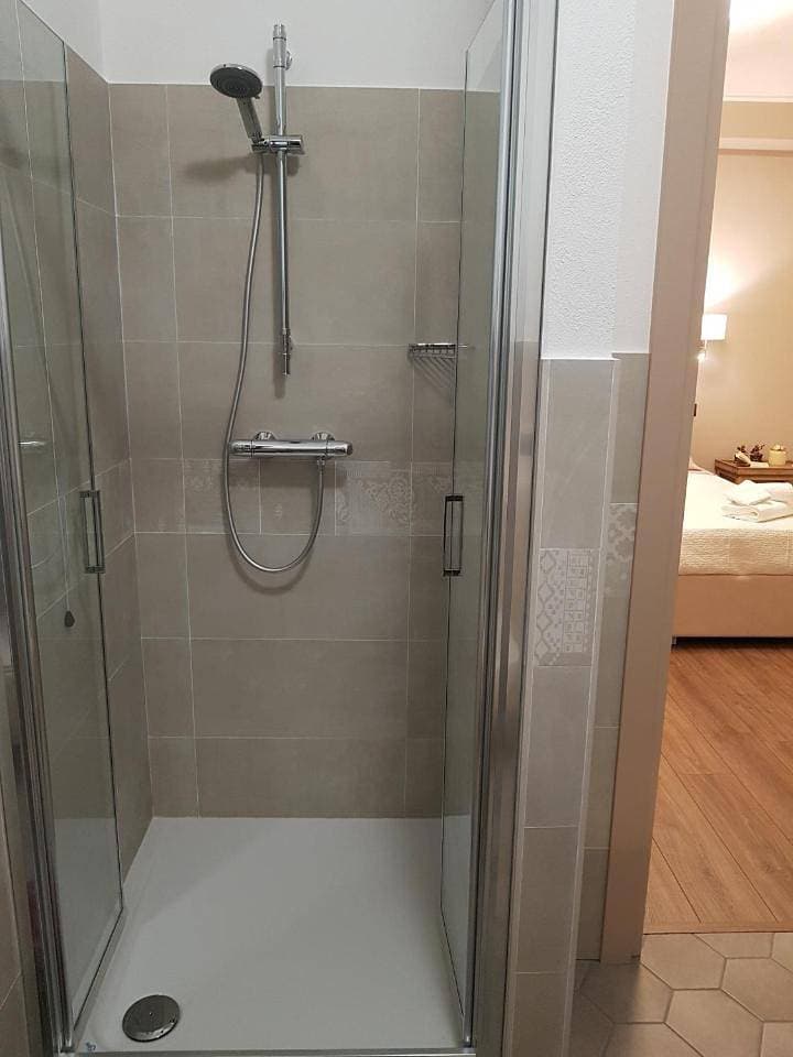 Foto 8 von 9: Double or Twin Room with Private Bathroom