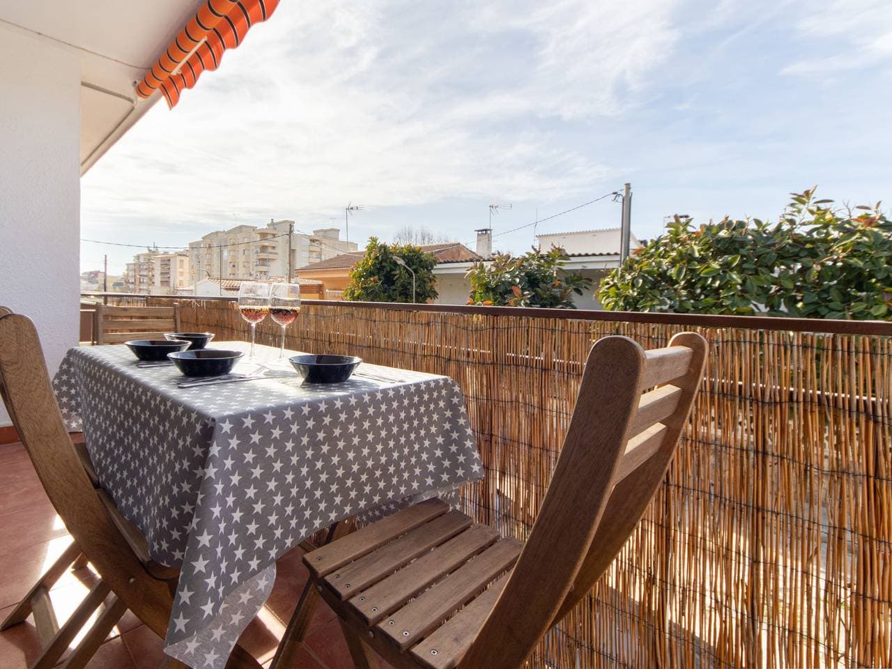 Torredembarra 17 km von Tarragona: Gemütliches Appartementhaus Apartamentos Vimar 1