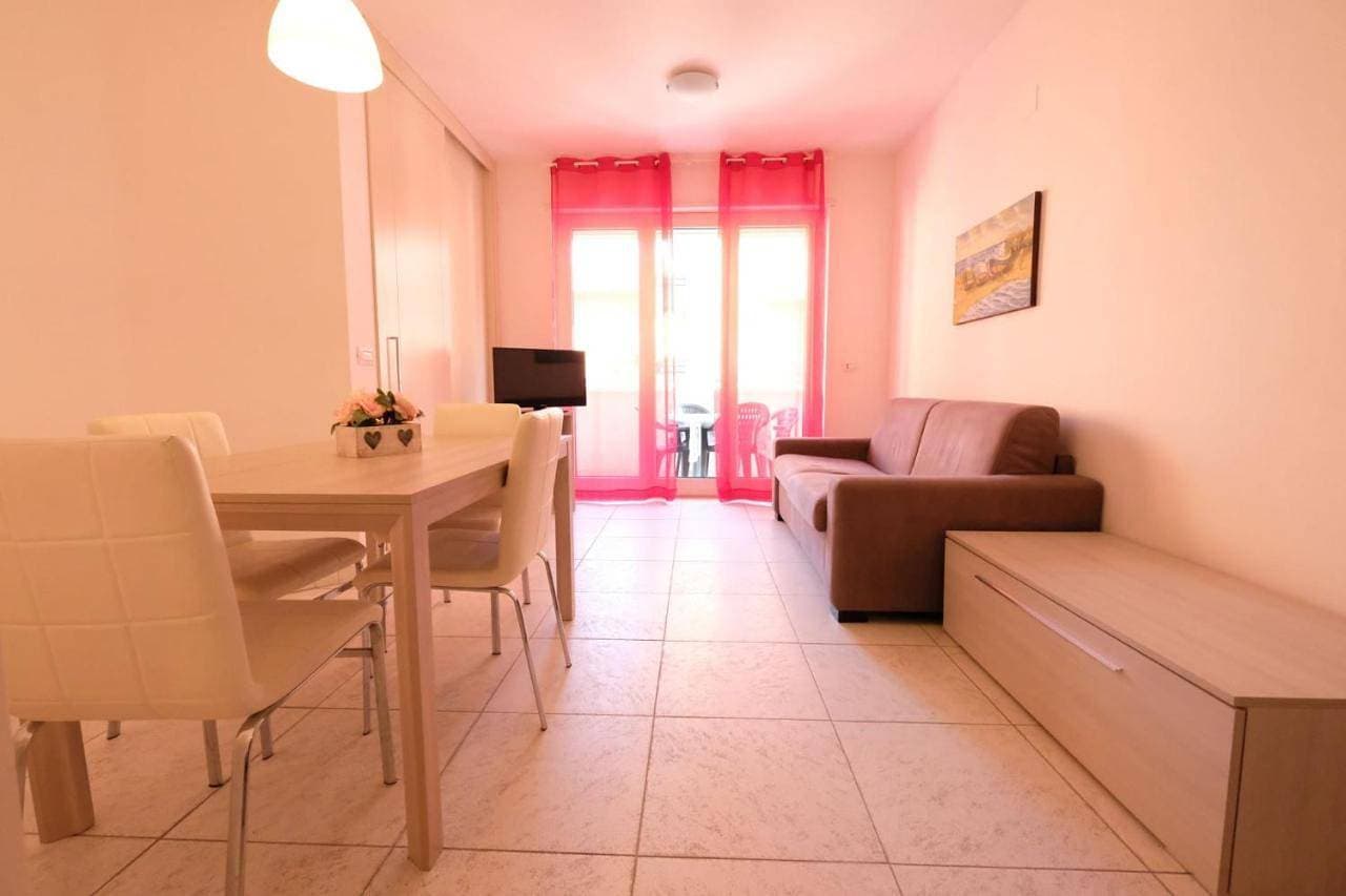 Foto 4 von 10: One-Bedroom Apartment
