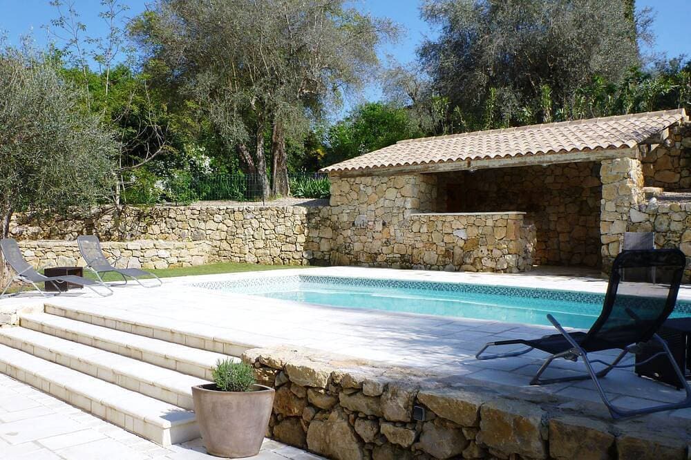 Foto 12 von 30: Superb house with heated pool in a beautiful garden