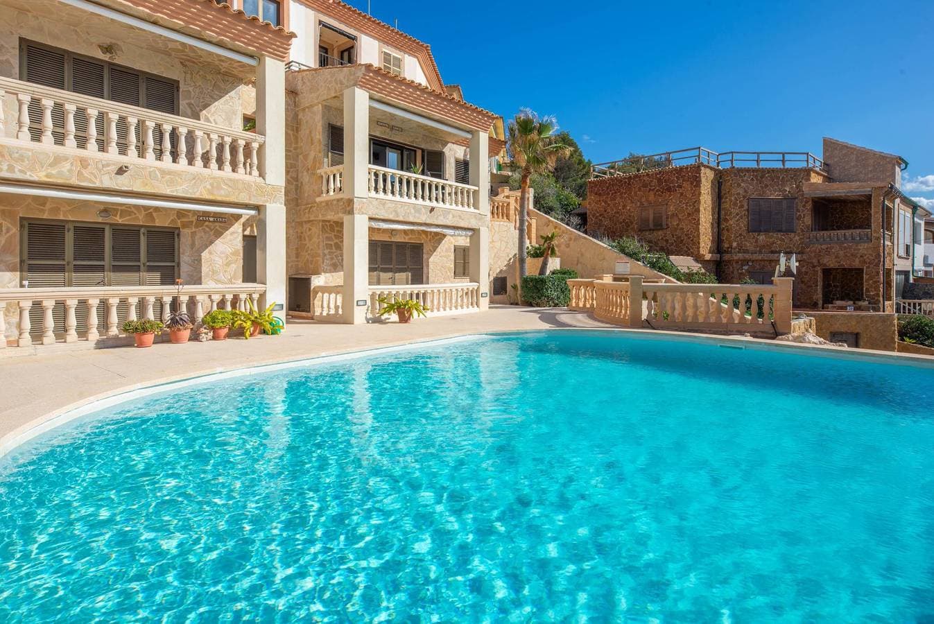 Foto 4 von 29: Perleta - Fantastisches Penthouse mit Meerblick, Pool und kostenloses WLAN