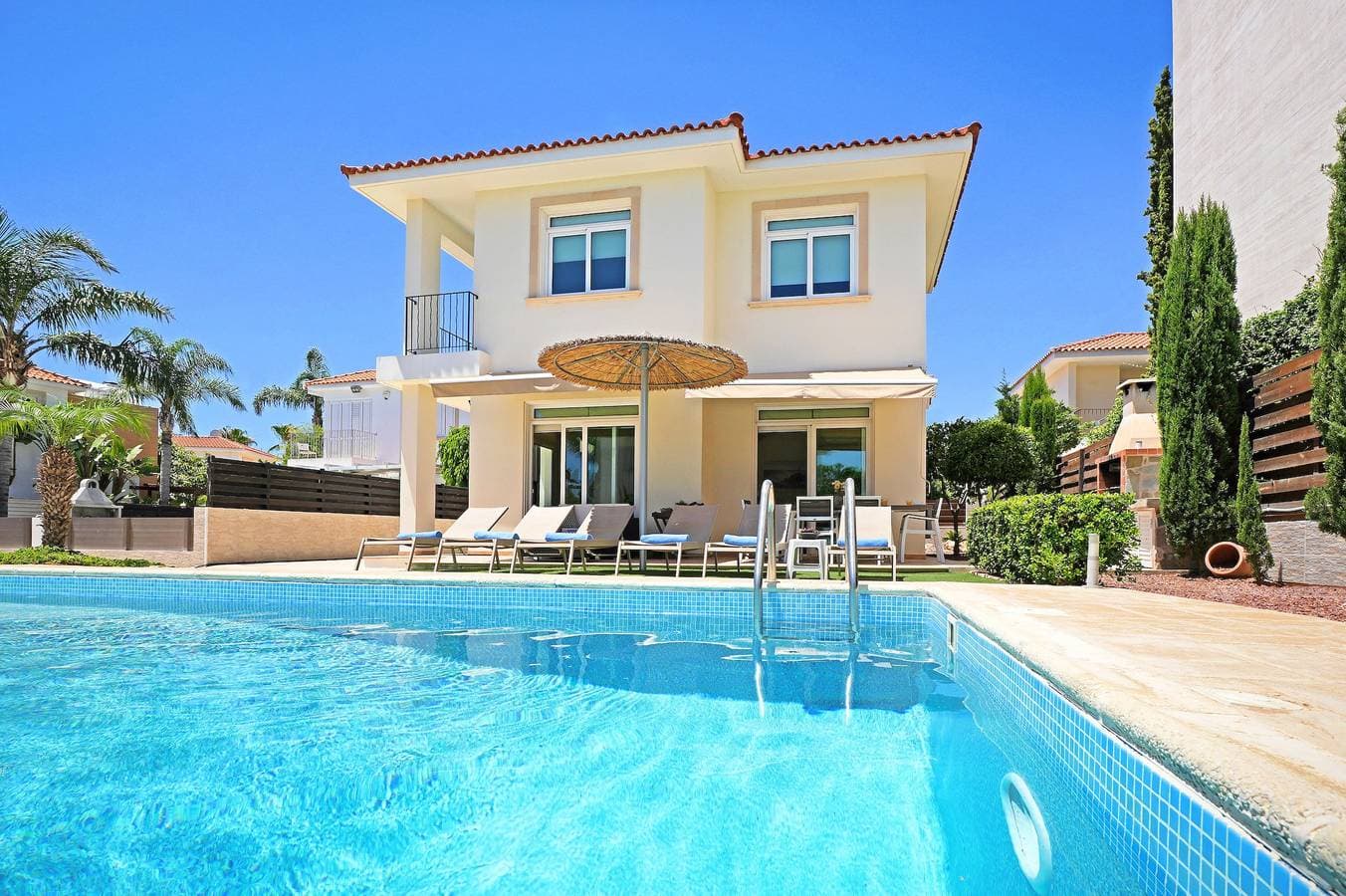 Villa 1