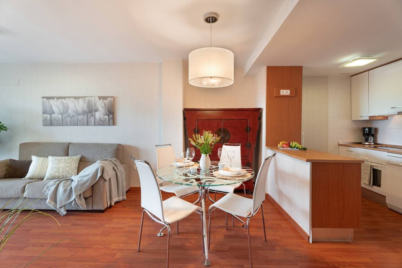 Foto 6 von 29: Ferienwohnung "Vista Paraiso" mit Meerblick, Gemeinschaftspool und WLAN