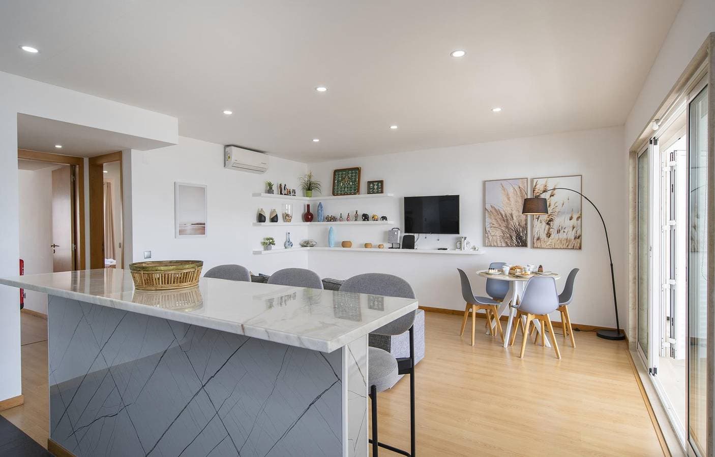 Foto 9 von 39: Ferienwohnung für 4 Personen mit Balkon
