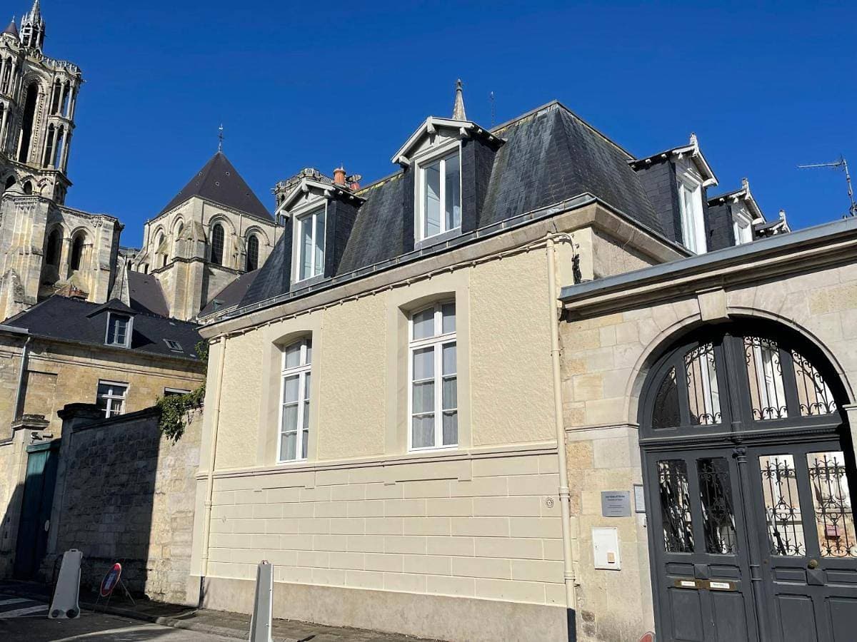 Les Hôtes d’Eloise 1