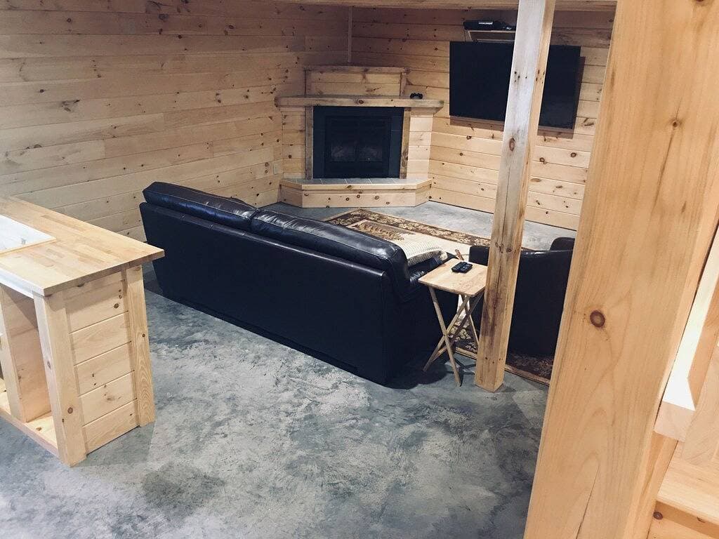 Foto 4 von 23: Rustikales, modernes Blockhaus mit Blick auf den Oberen See