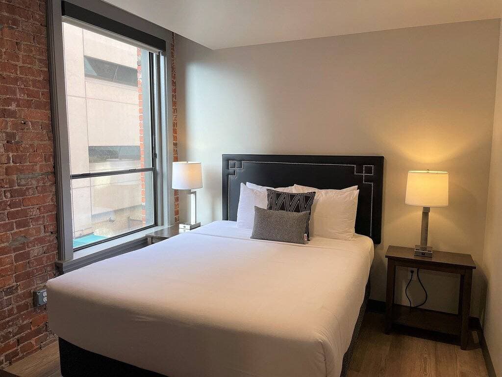Attractive 1 Bed Travel Apartment Steps Away From The Spokane Opera House 1
