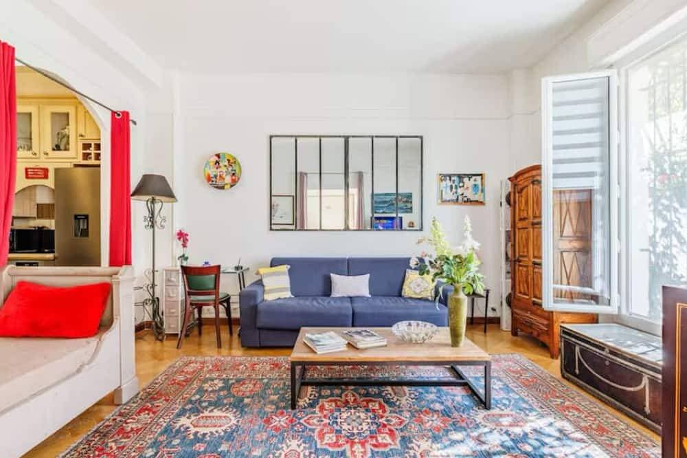 Wohnung im Zentrum von Juan 55m2 im Erdgeschoss mit Gartenterrasse von 50 m2 1
