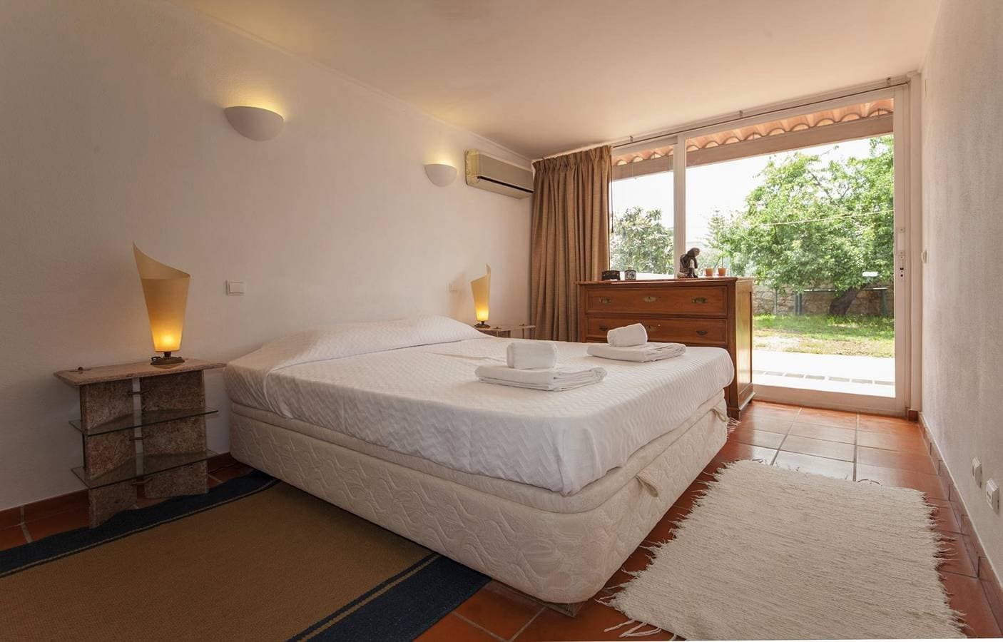 Foto 11 von 25: Ferienwohnung für 4 Personen mit Terrasse