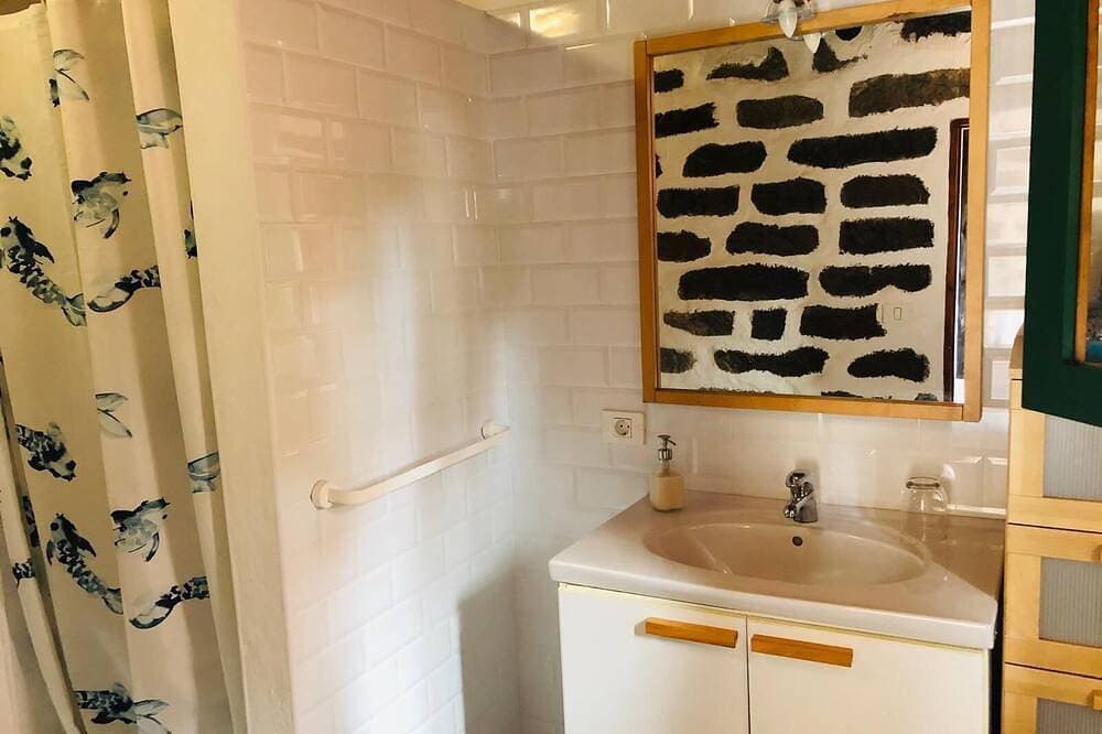 Foto 5 von 21: Cabaña en zona tranquila con bonitas vistas, acogedor estilo y cuidado jardín.
