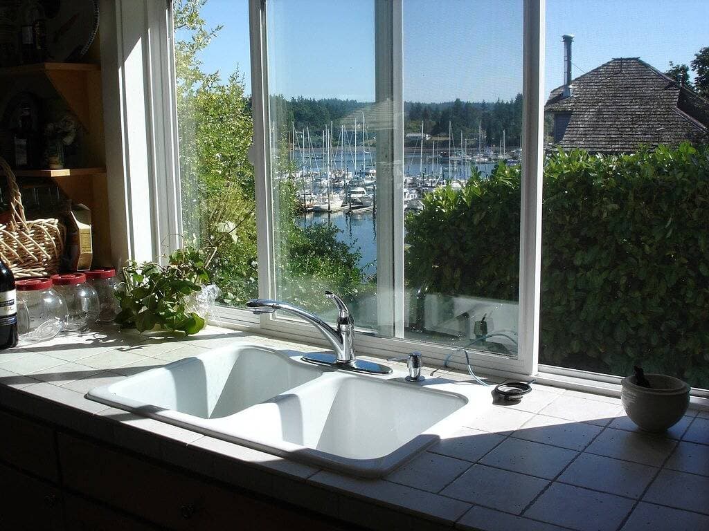 Foto 7 von 30: Yacht Club Waterfront Beachhouse