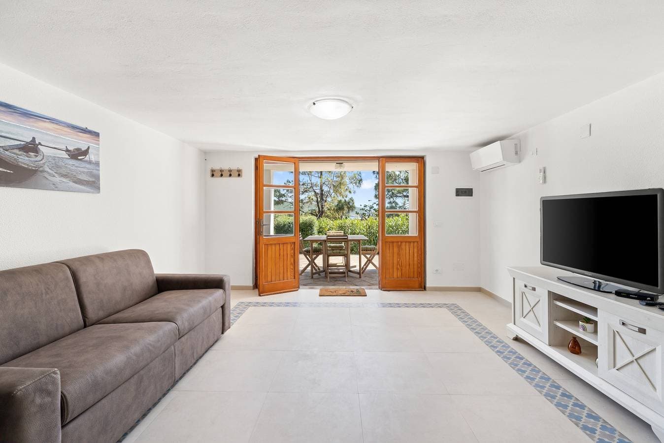Foto 3 von 22: Ferienwohnung 'Giagiumar' mit Meerblick, privater Terrasse und Klimaanlage