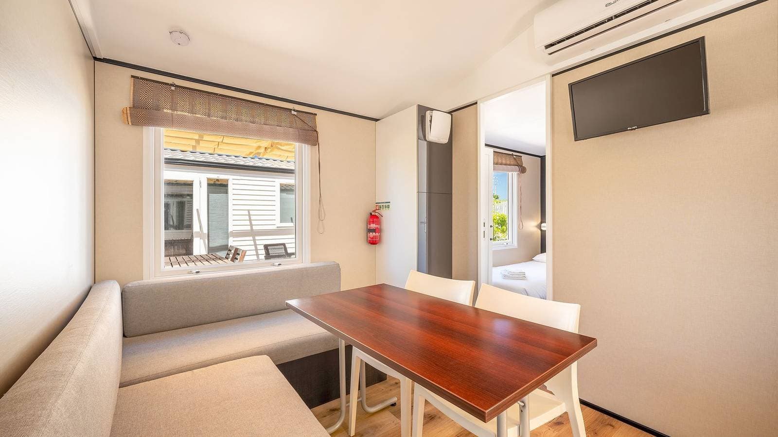 Foto 5 von 41: Ferienhaus für 4 Personen mit Pool