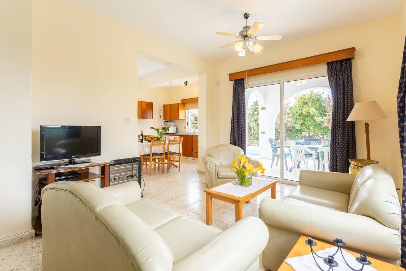Foto 12 von 26: Villa für 4 Personen mit Meerblick