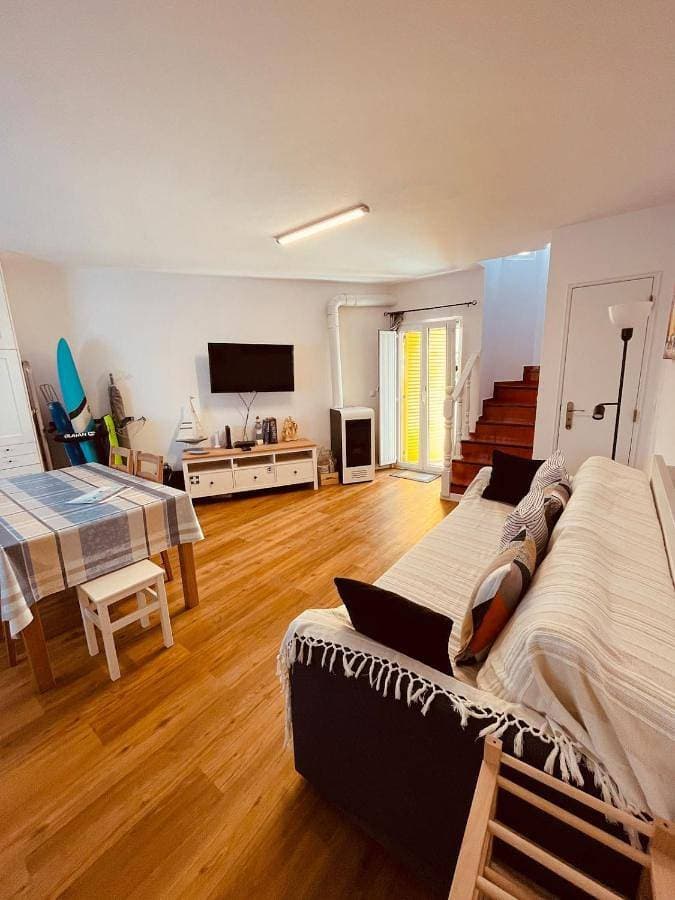 Foto 4 von 5: Two-Bedroom House
