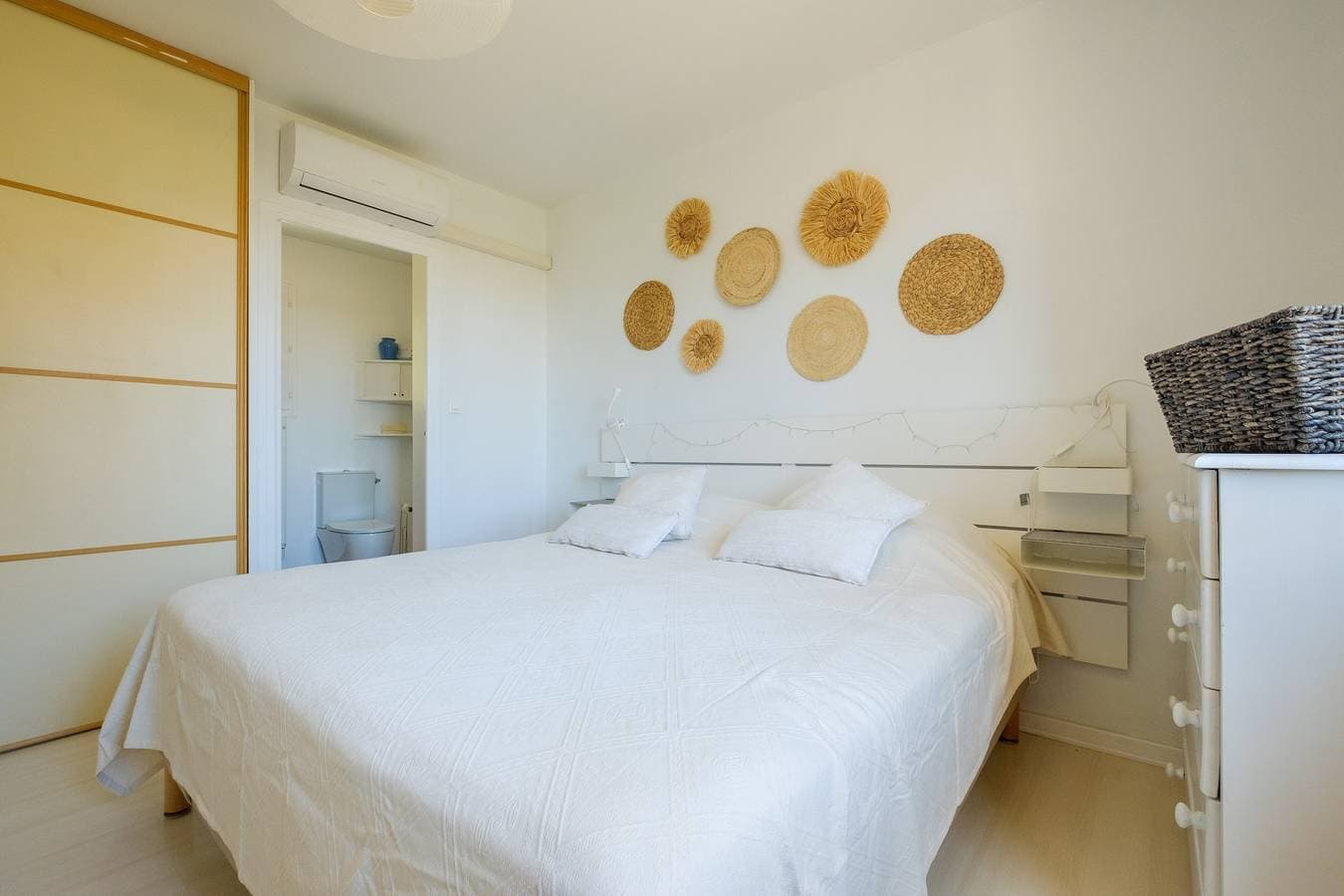 Foto 10 von 30: Ferienhaus 'Villa Jardin 2' mit privatem Garten, WLAN und Klimaanlage